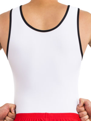 ERVY Turntrikot ärmellos, mit geschwungenem Muster vorne in den Farben rot, schwarz, weiß, Rückenteil komplett weiß